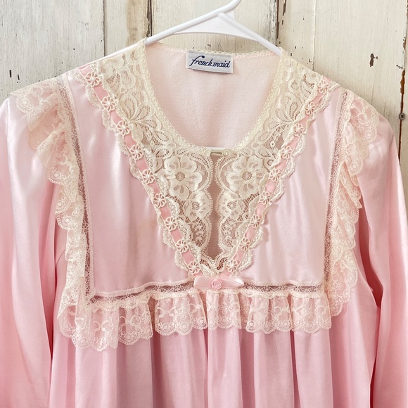 French Maid Size Small Womans Pink Ivory Lace Satin Soft Inside Nightgown Nighty - Picture 4 of 8